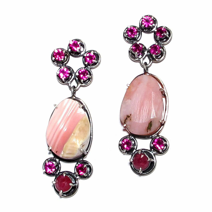 Joanna Gollberg, de color rosa pendientes de concha y rubí (Earrings), Sterling Silver, 18K Gold Bi-Metal, Lab-Created Rubies, Shell (Mexico), Pink Opal, Rubies (India)